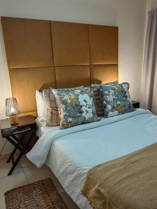 Classy And Cosy Apt - Dainfern Сэндтон Экстерьер фото